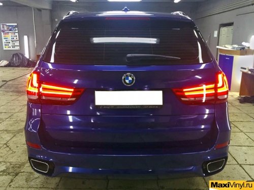 Полная оклейка BMW X5 F15 в Deep Blue Metallic